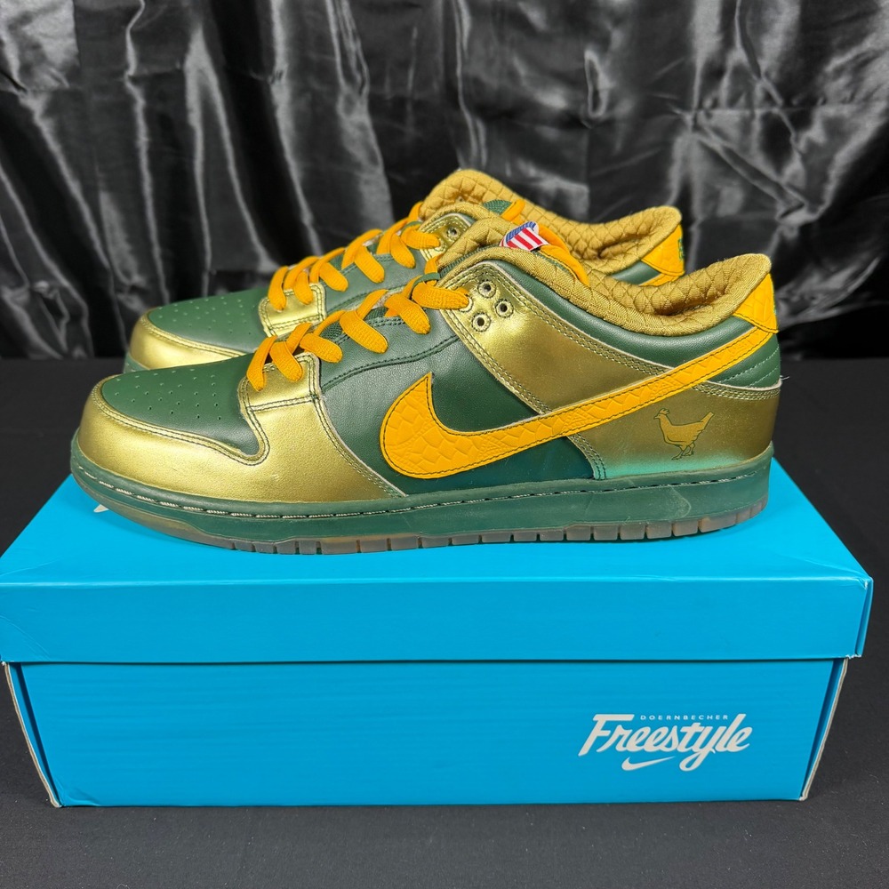 Nike SB Dunk Low QS Doernbecher Joey Bates Fir University Gold BV8740-377 Men 14